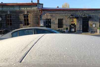 Kars'ta termometreler eksi 13'ü gördü