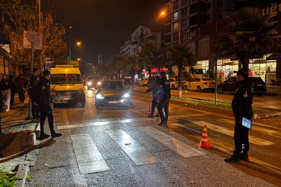 Bursa'da polis ekipleri devriyede: 10 aranan şahıs yakalandı