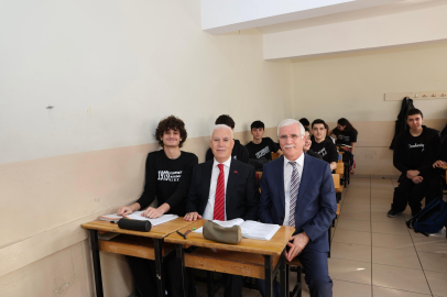 Başkan Bozbey, mezun olduğu okuldaki öğretmenlerle buluştu