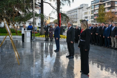 Bursa'da Öğretmenler Günü coşkuyla kutlandı