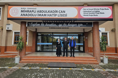 Bursa'da şehit kızı öğretmen unutulmadı