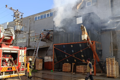Bursa'da fabrika yangını: 1 işçi yaralandı