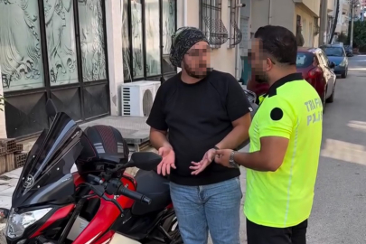 Adres Bursa: Polis kıyafeti ile video çeken şahıslar yakalandı