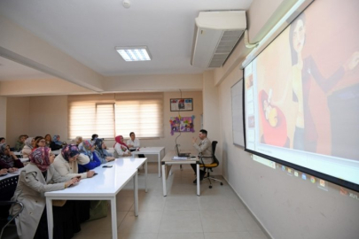 Bursa Osmangazi Belediyesi'nden 'Kadın ve Toplum' başlıklı söyleşi