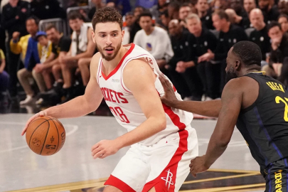 Alperen Şengün'lü Houston Rockets, Steph Curry'yi üzdü