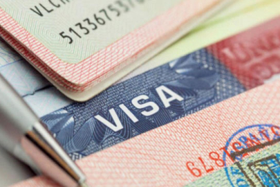 ABD, 19 ülkenin vatandaşlarının yeşil kart statüsünü yeniden inceleyecek