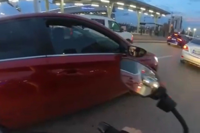 Bursa'da kadın sürücüler arasında yol verme kavgası