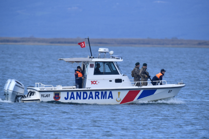 İznik Gölü'nde hareketli saatler: Sahil Güvenlik engel oldu