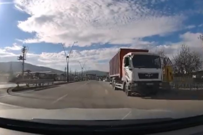 Bursa'da kamyon sürücüsü trafiği hiçe saydı
