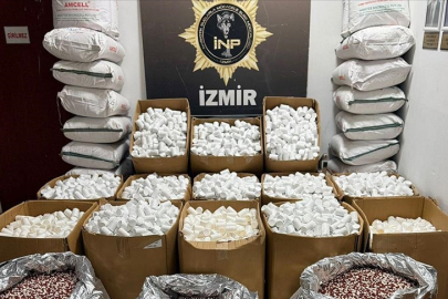 İzmir'de 2 milyon 309 bin 774 uyuşturucu hap ele geçirildi