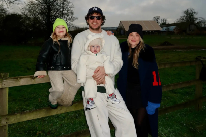 Müge Boz ve Caner Erdeniz Türkiye'yi terk etti!