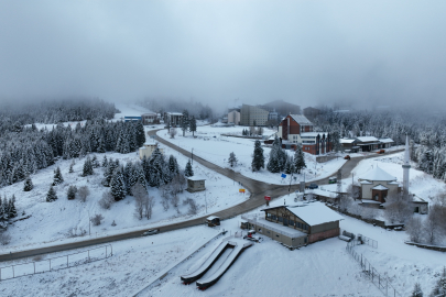 Uludağ'da kar kalınlığı 10 santimetreye yaklaştı