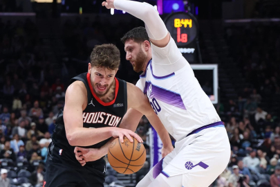 Alperen Şengün'ün kariyer rekoru galibiyete yetmedi