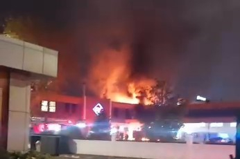 Bursa'da fabrika yangını paniğe neden oldu