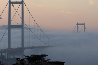 İstanbul Boğazı'nda gemi trafiği askıya alındı