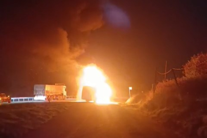 Bursa'da servis otobüsü alevlere teslim oldu