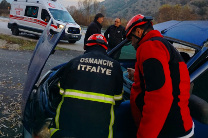 Otomobil şarampole devrildi: 3 yaralı