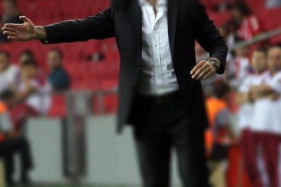 Süper Lig'de 14 haftada 12 teknik direktör değişikliği