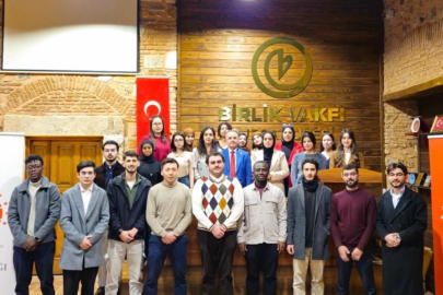 Bursa'da uluslararası öğrencilere "Medya İletişim ve Kamu Diplomasisi" söyleşisi