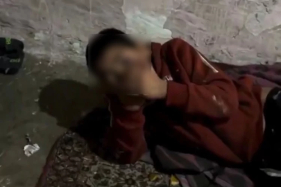 Engelli çocuk yıllardır kümeste yaşıyordu! Kahreden görüntüler...