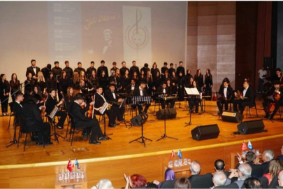 Bursa'da Zeki Müren unutulmadı!