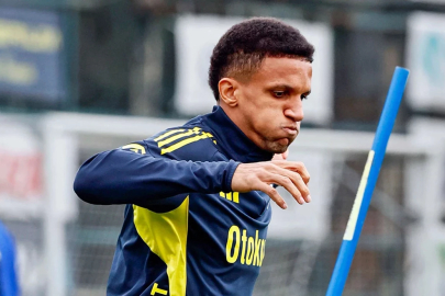 Fenerbahçe'de Rodrigo Becao kadro dışı bırakıldı