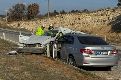 İki otomobil çarpıştı: yaşlı çift hayatını kaybetti