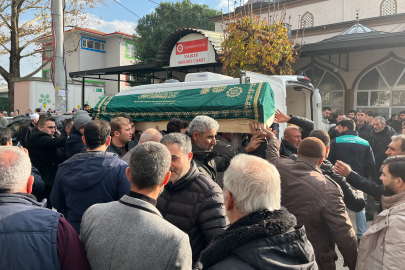 Bursa'da sahilde cesedi bulunan 19 yaşındaki Berat Yavuz toprağa verildi