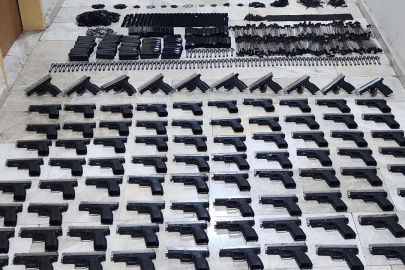 Polisin durdurduğu araçtan cephanelik çıktı