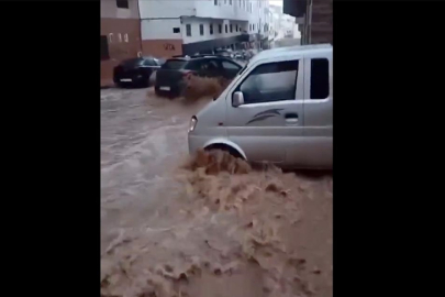 Fas’ta sel ve fırtına nedeniyle hayatını kaybedenlerin sayısı 21'e yükseldi