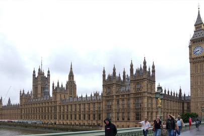 İngiltere'de milyonlarca Müslüman, vatandaşlıktan çıkarılma riskiyle karşı karşıya