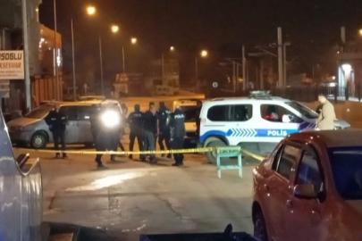 Bursa'da eğlence mekanı önünde silahlı kavga: 1'i ağır, 2 yaralı