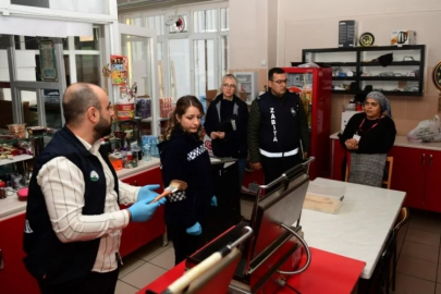 Bursa'da öğrencilerin sağlığı için kantinlerde titiz denetim