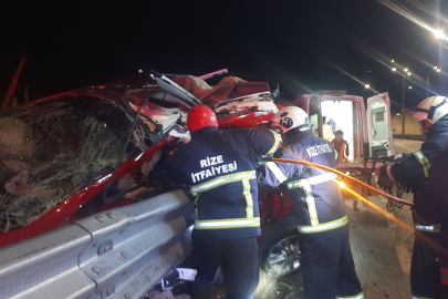 Otomobil bariyerlere çarptı: 1 ölü, 1 yaralı