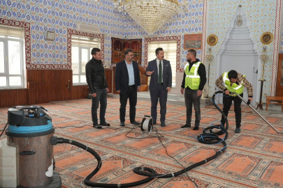 Yenişehir'de camiler üç aylara hazırlanıyor