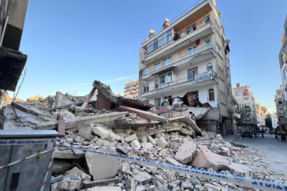 Bina yıkımı sırasında facia ucuz atlatıldı!