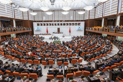 AK Parti'nin Terörsüz Türkiye raporu TBMM'ye sunuldu