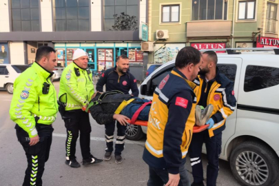 Muayene olup evine dönerken kazada yaralandı, aynı hastaneye kaldırıldı