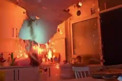 Bursa'da yangında tavan çöktü... İtfaiye ekipleri ölümden döndü