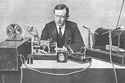 İlk telsiz telefonlarının ticarileşmesi: İletişimde devrim