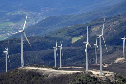 Türkiye’nin yenilenebilir enerji kurulu gücü 75 bin megavatı aştı