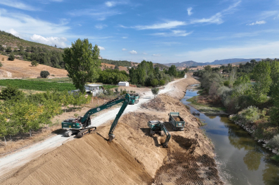 Yenişehir Göksu Çayı ıslah çalışmaları hızla devam ediyor
