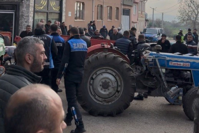 Bursa'da imar krizi büyüyor: Yıkım traktörlerle kurulan barikatla durduruldu