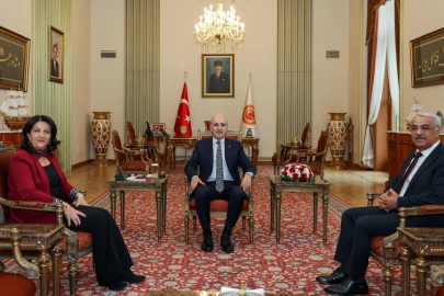 DEM Parti İmralı heyeti TBMM Başkanı Kurtulmuş ile görüştü