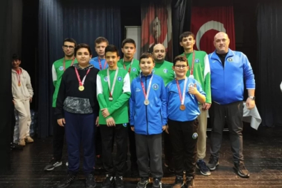 Satrançta Bursa Büyükşehir rüzgârı: 10 madalya...