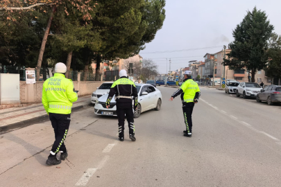 Bursa'da korsan taksi operasyonu: Sürücülere ve yolculara ceza yağdı