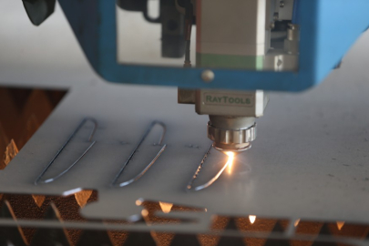 Meslek liseliler kendi markalarıyla tescilli Bursa bıçağı üretiyor