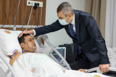 Öğrencinin vurduğu okul müdürü servise alındı, Bakan Tekin'le görüştü