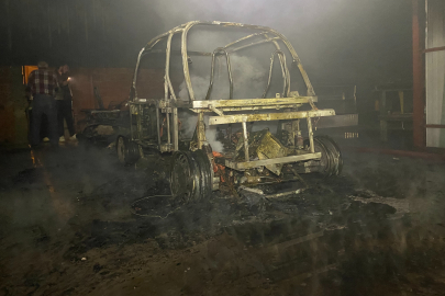 Bursa'da marangoz atölyesinde yangın!