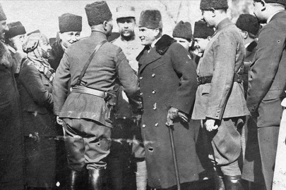 Büyük Önder Atatürk, Milli Mücadele'nin kalbi Ankara'ya 106 yıl önce adım attı